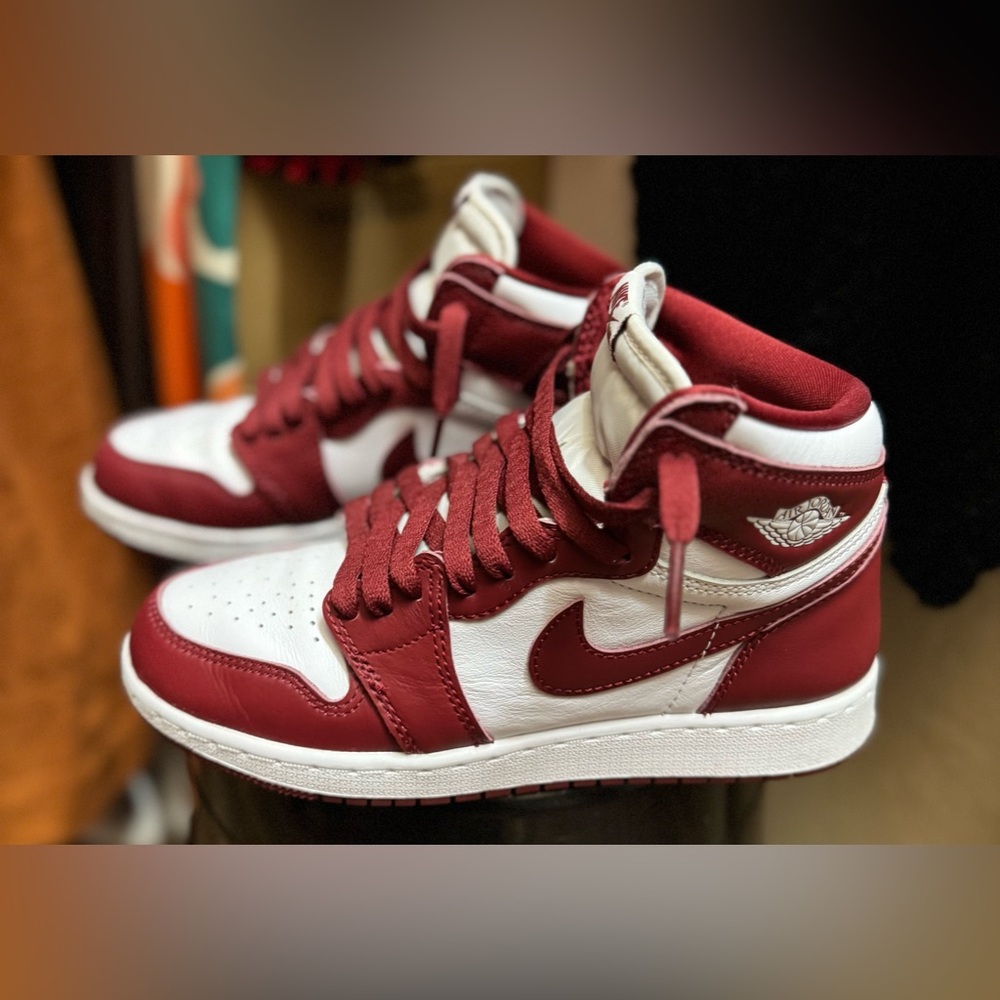 Air Jordan 1 Retro High OG GS- 'Artisanal Red'